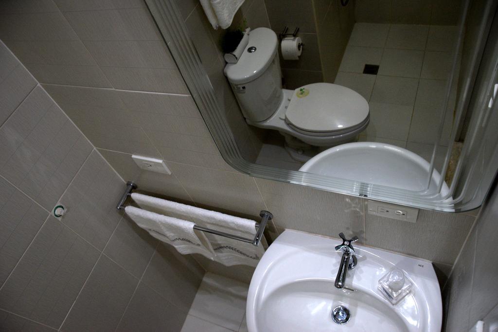 Jazz Makati Luxury Apartment Manila Eksteriør billede